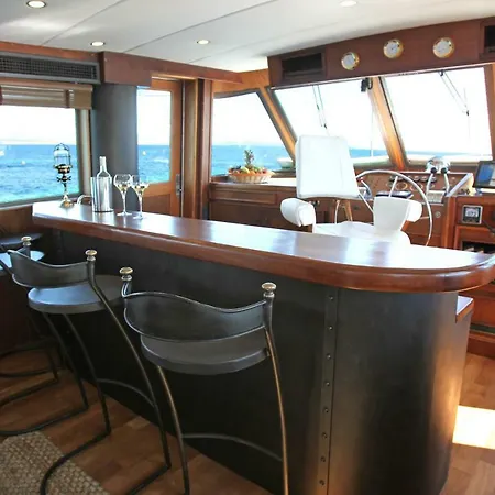 Yacht Marotte *